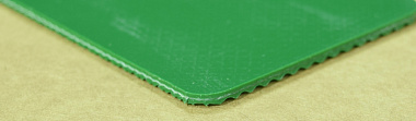 (20PVC1AG G D)  Конвейерная полимерно-тканевая лента PVC, 2-х стороннее покрытие,толщиной 2,0 мм, глянцевая гладкая/вафельная, цвет зеленый от производителя АМА Комплект